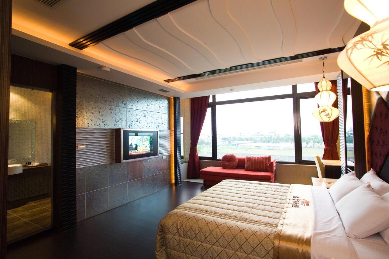 Chateau Motel & Spa Kaohsiung Exterior photo