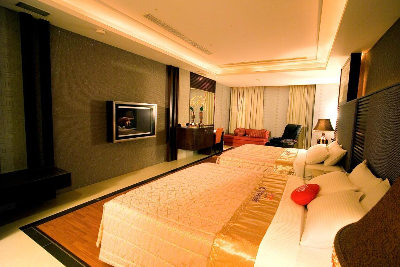 Chateau Motel & Spa Kaohsiung Exterior photo